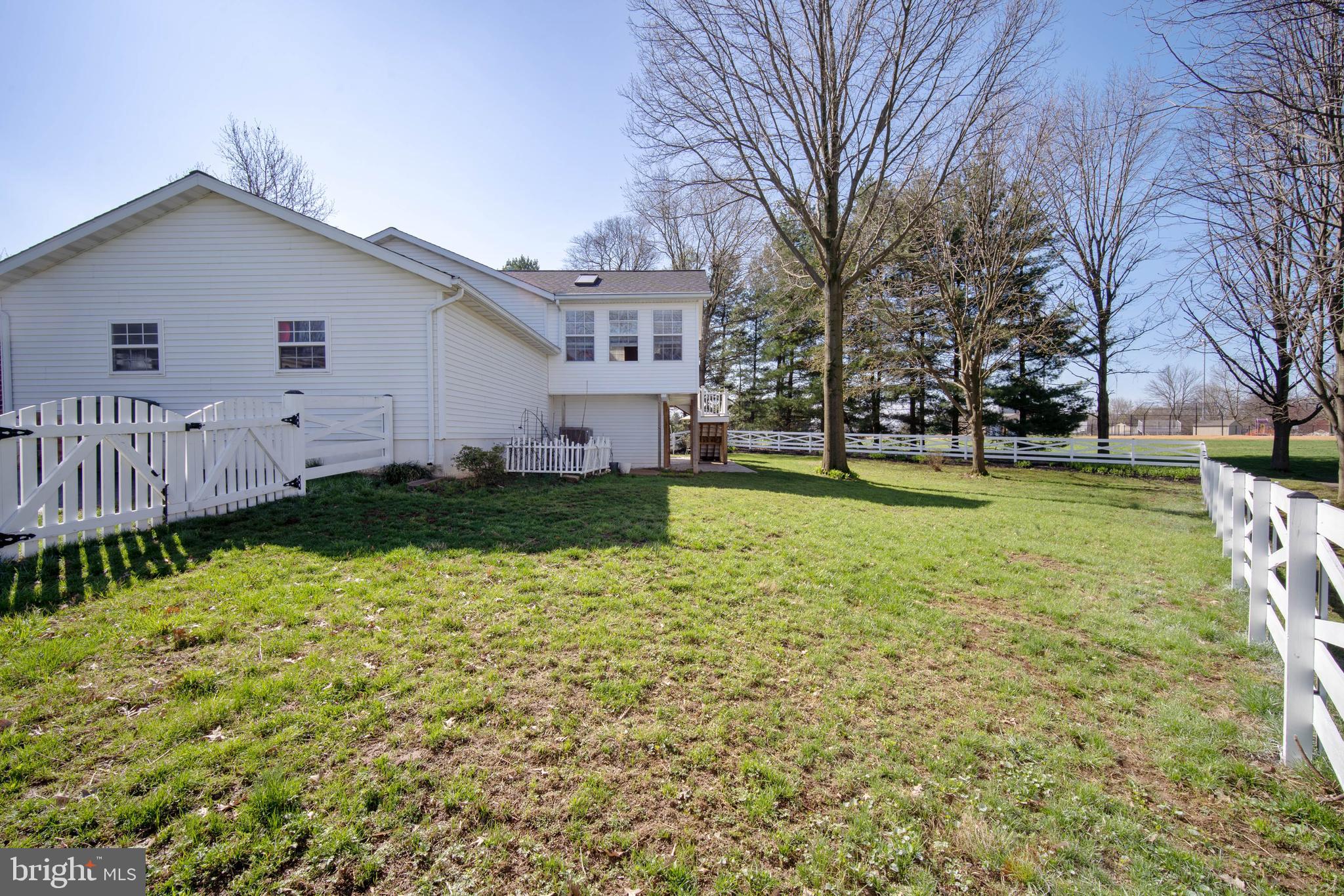 WHISPERING MEADOWS - Residential