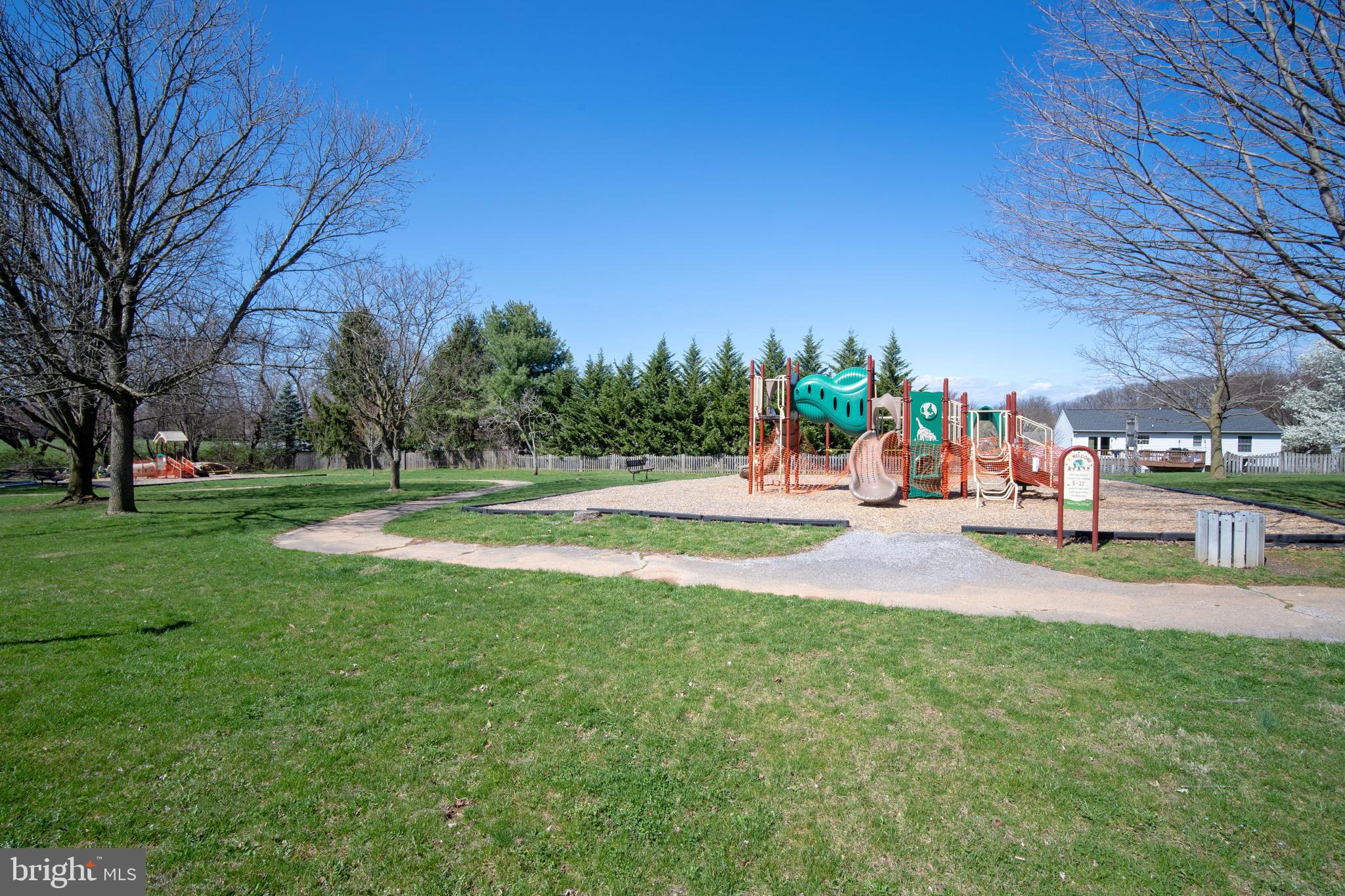 WHISPERING MEADOWS - Residential