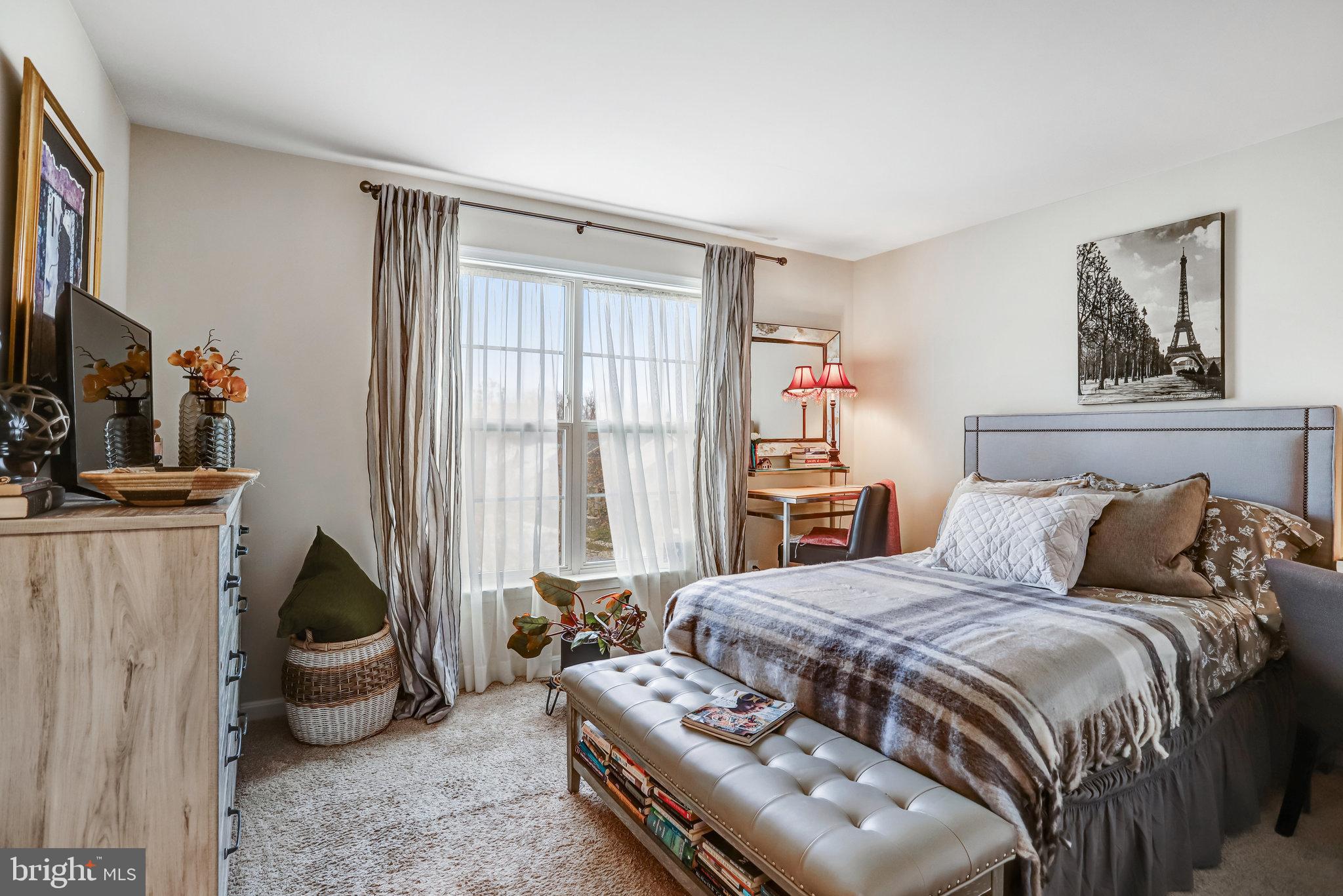 WOODMORE TOWNE CENTRE - Residential