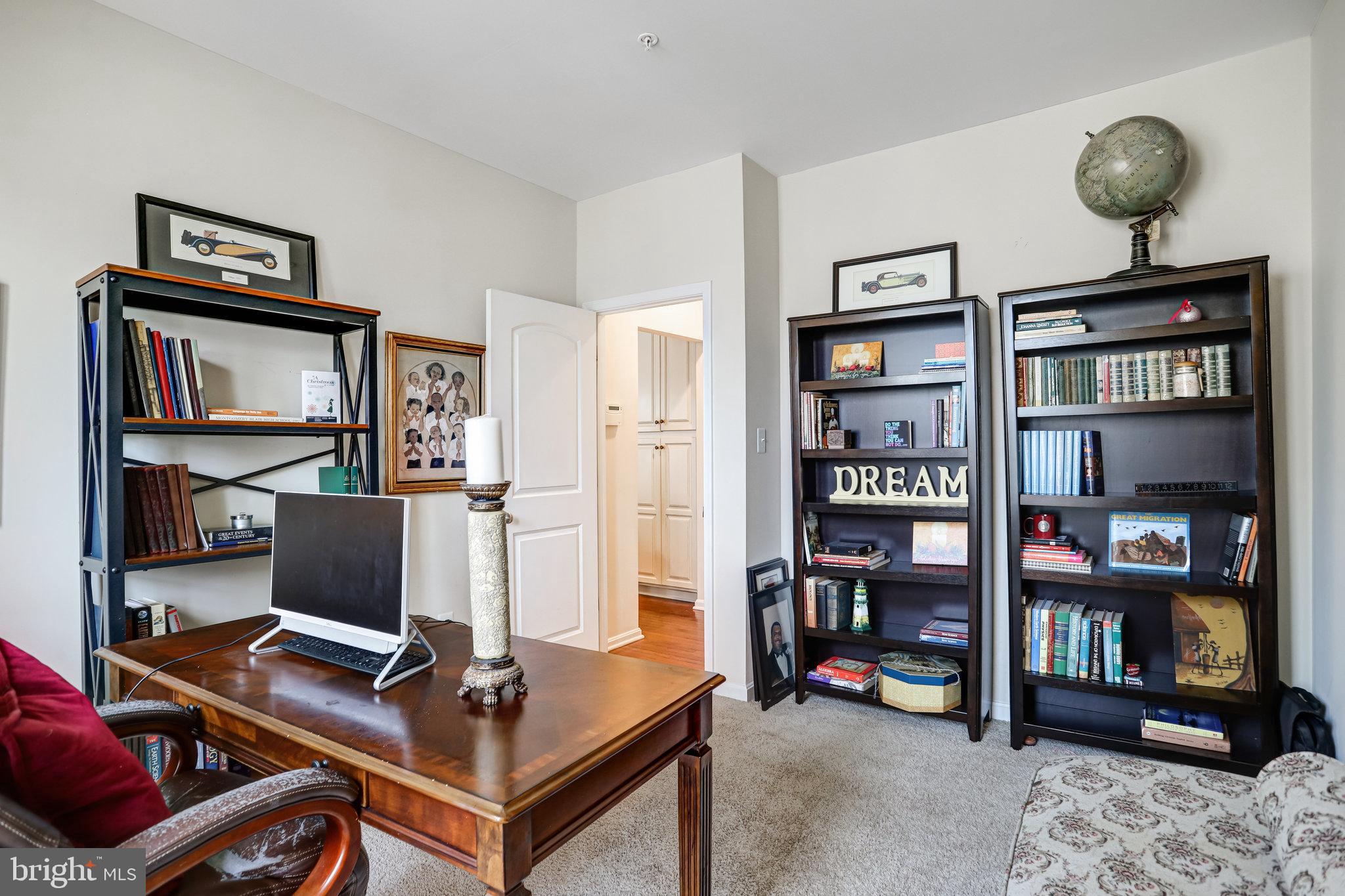 WOODMORE TOWNE CENTRE - Residential