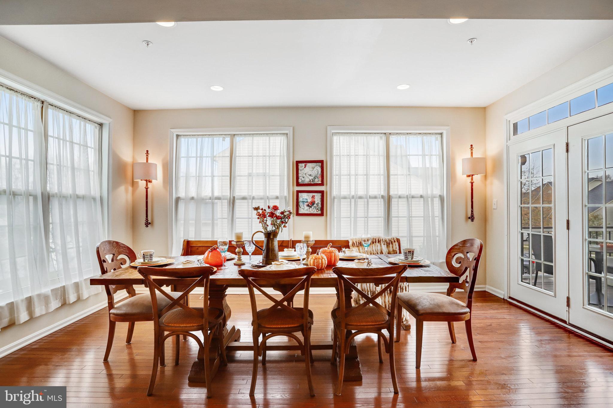 WOODMORE TOWNE CENTRE - Residential