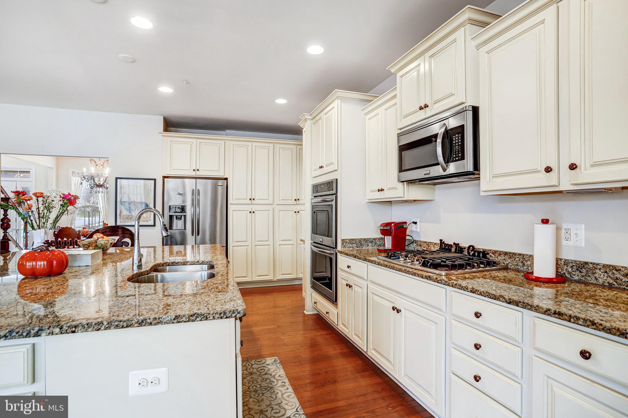 WOODMORE TOWNE CENTRE - Residential