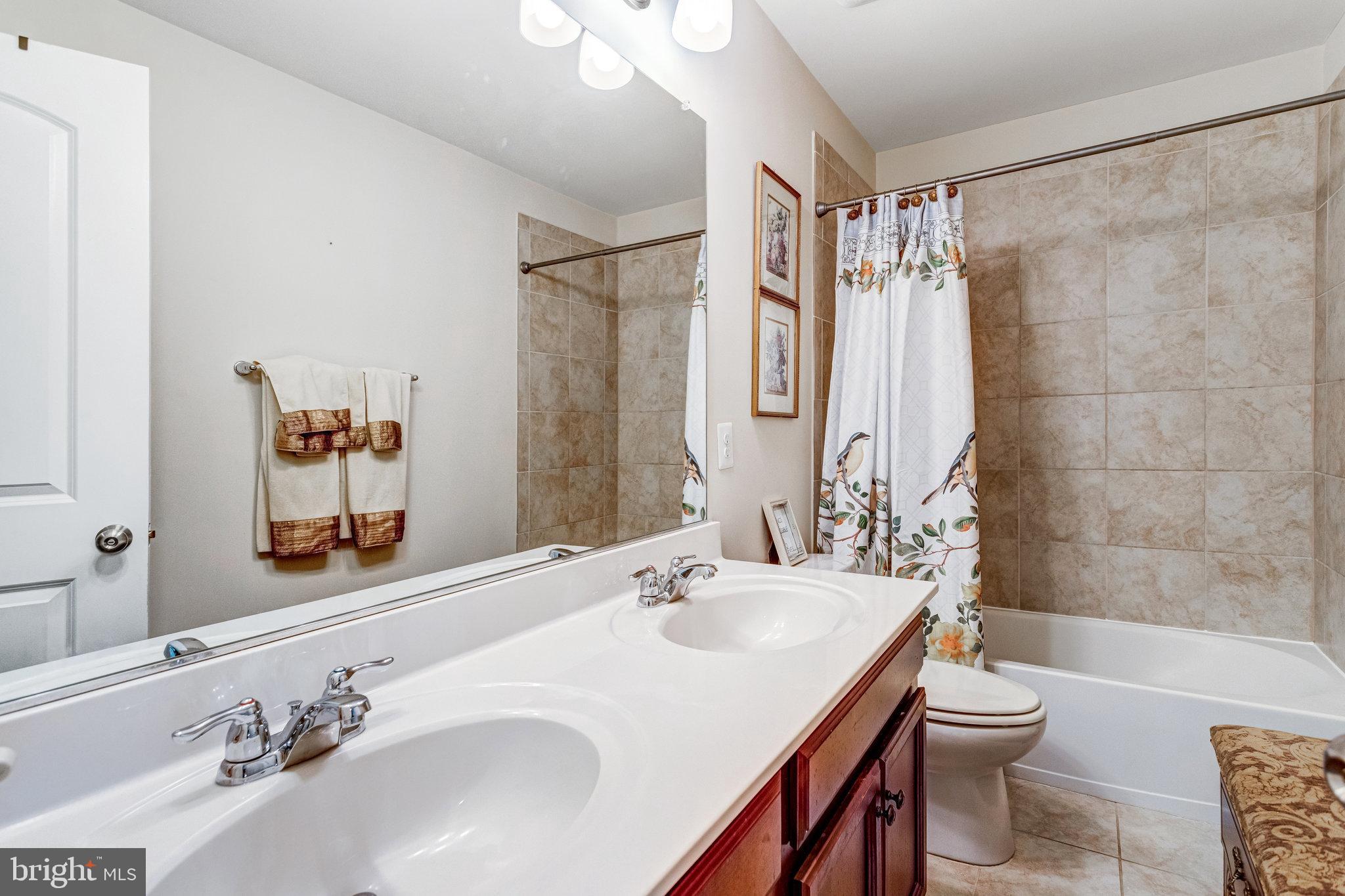 WOODMORE TOWNE CENTRE - Residential