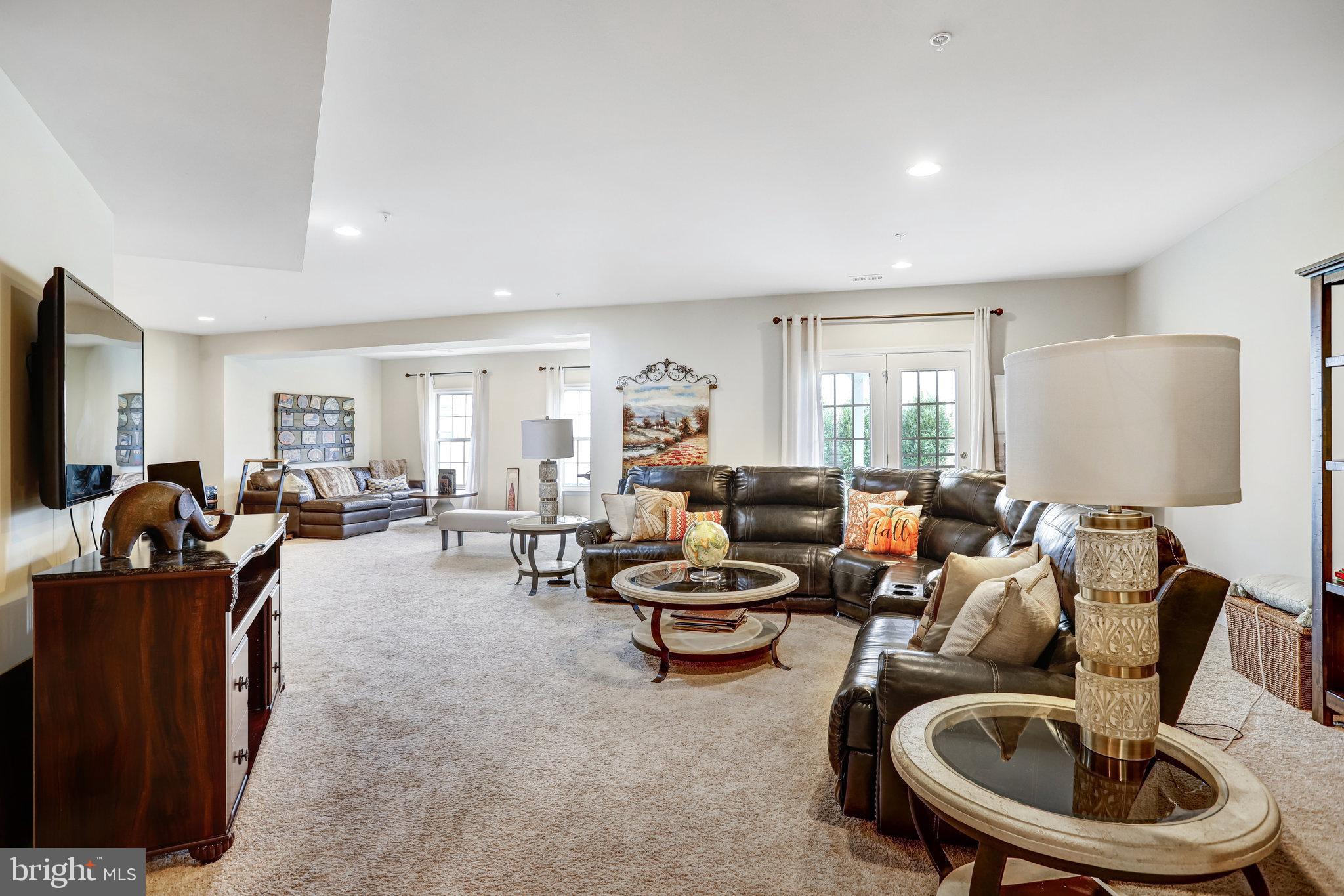 WOODMORE TOWNE CENTRE - Residential