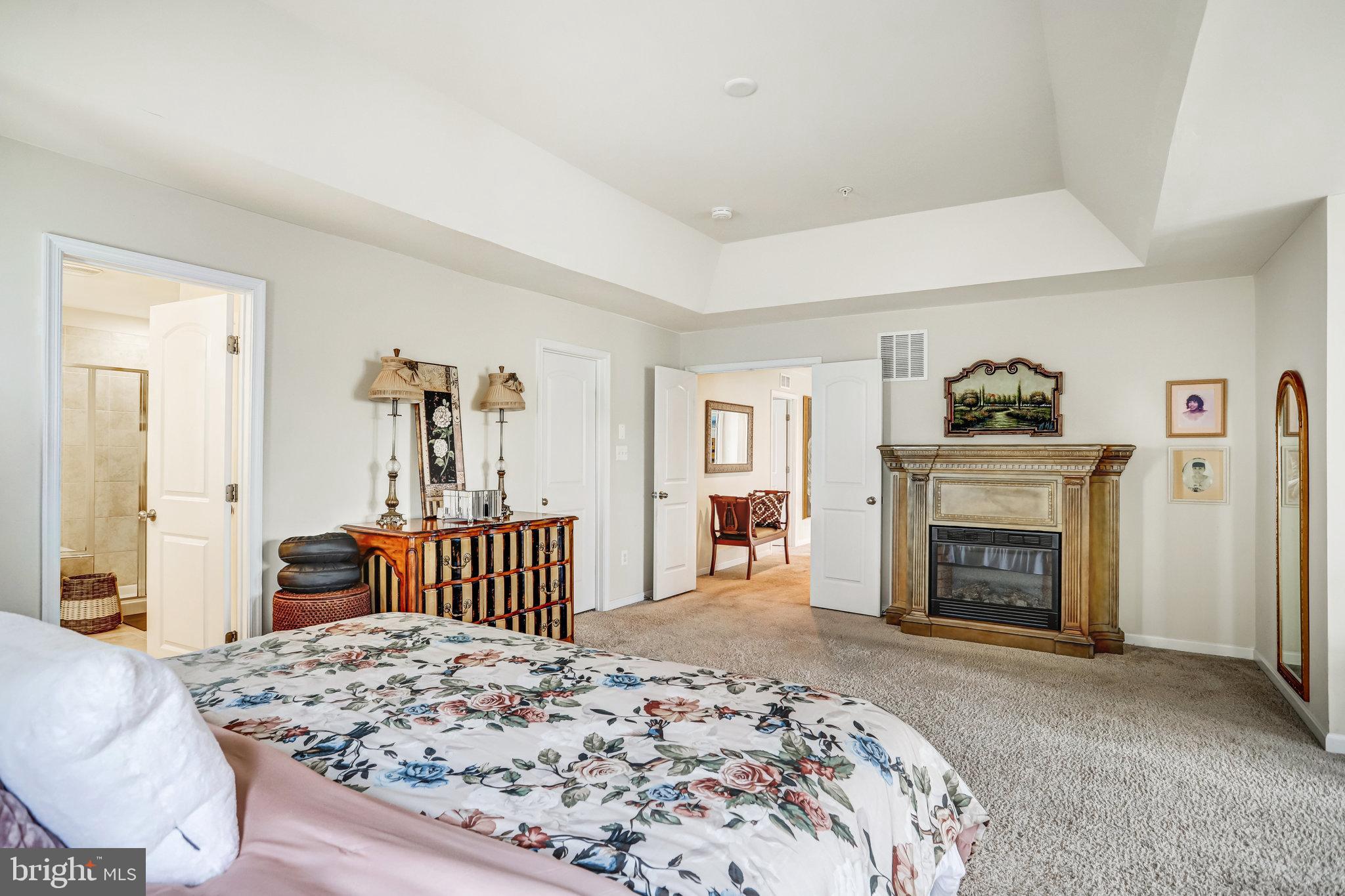 WOODMORE TOWNE CENTRE - Residential