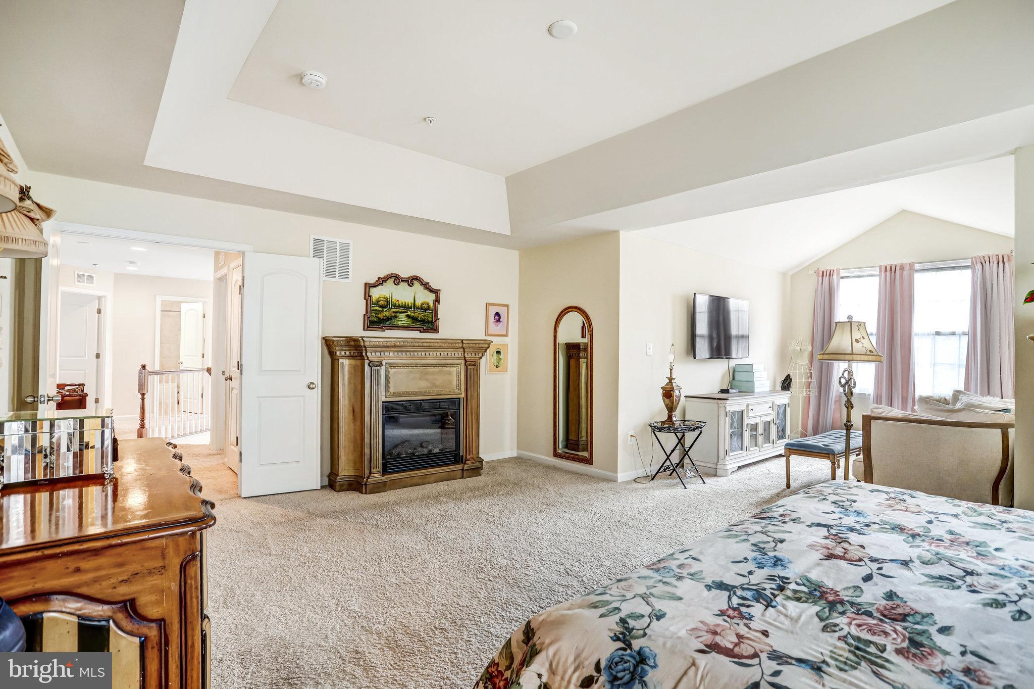 WOODMORE TOWNE CENTRE - Residential