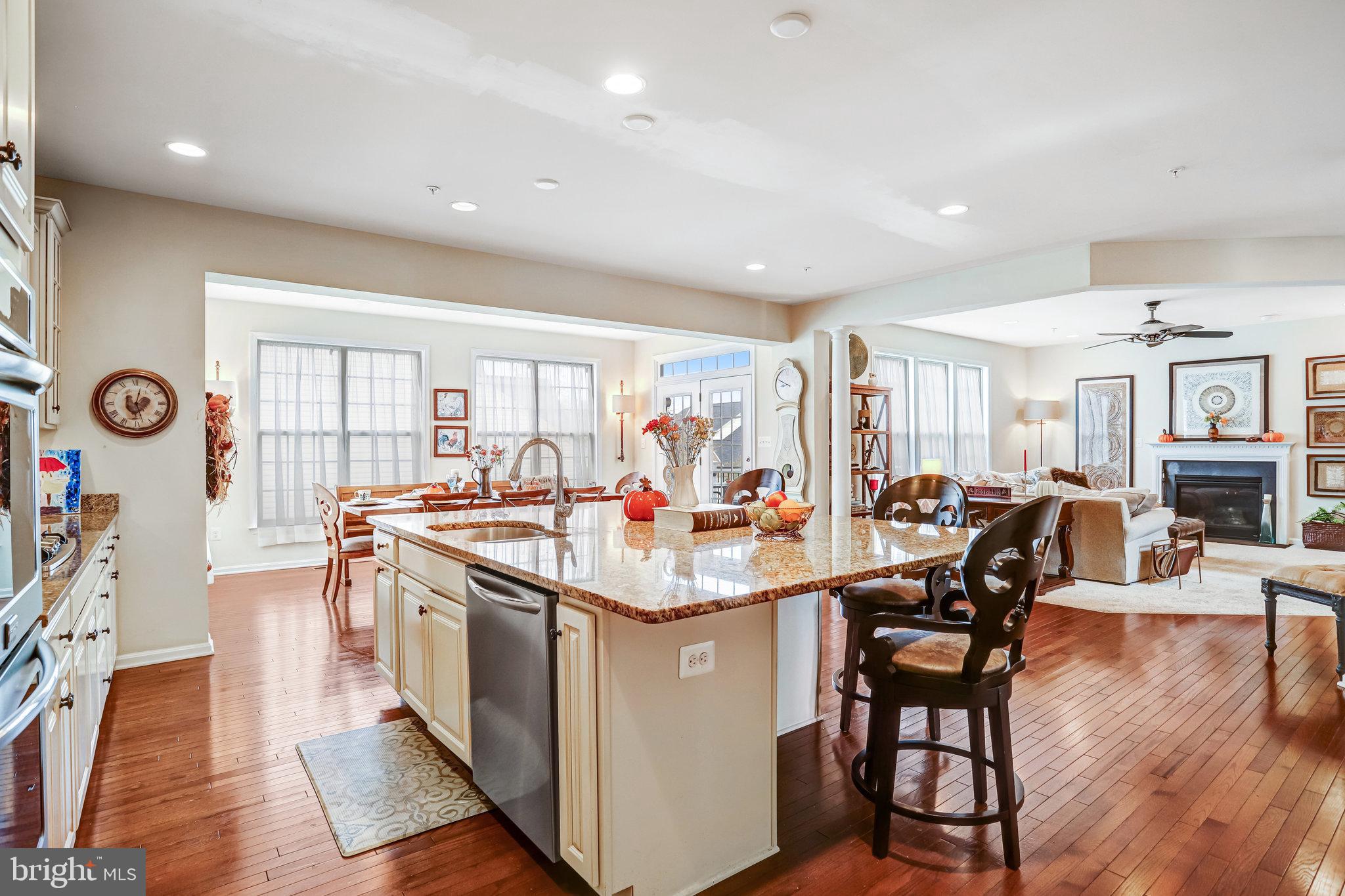 WOODMORE TOWNE CENTRE - Residential