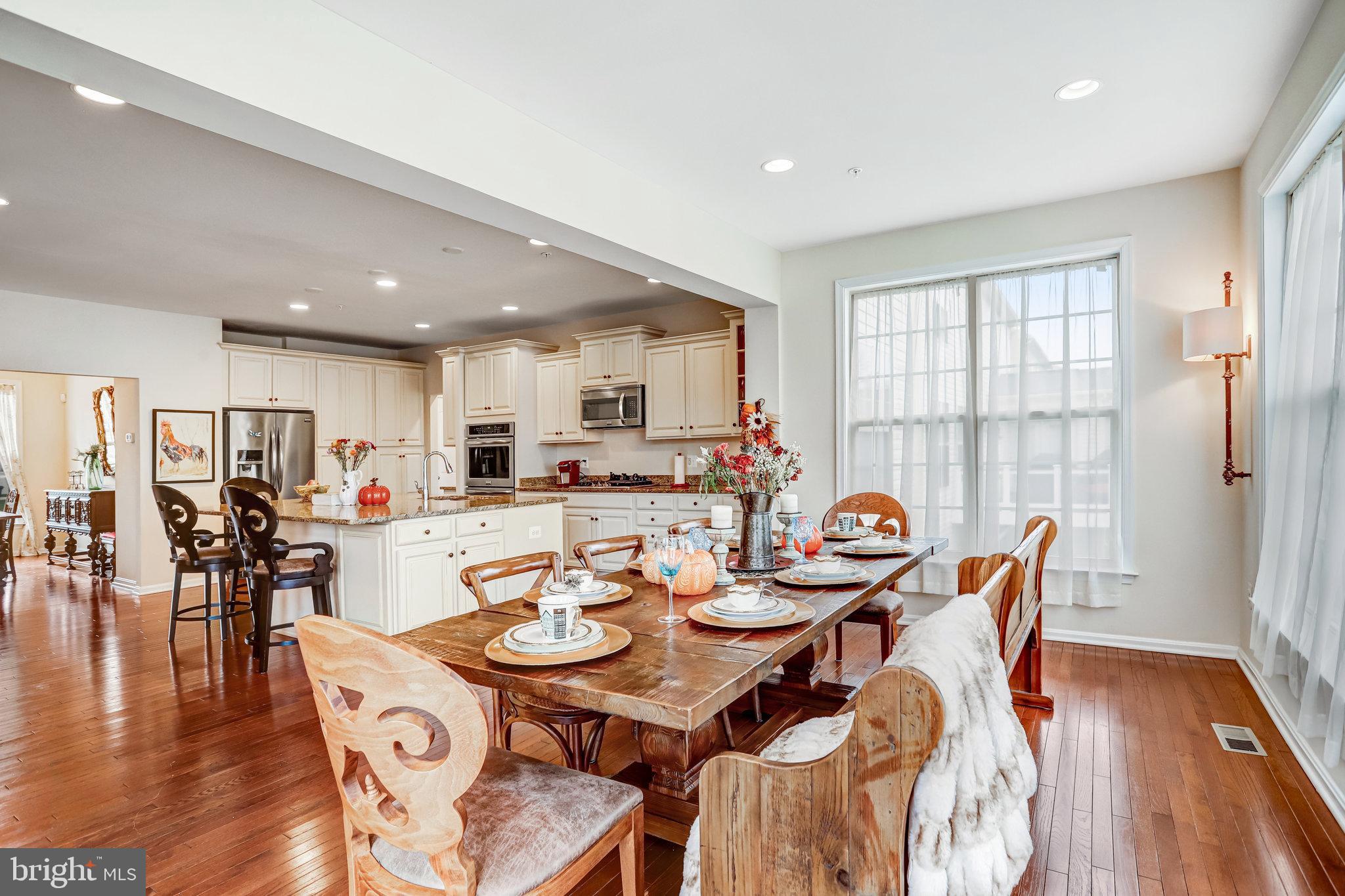 WOODMORE TOWNE CENTRE - Residential