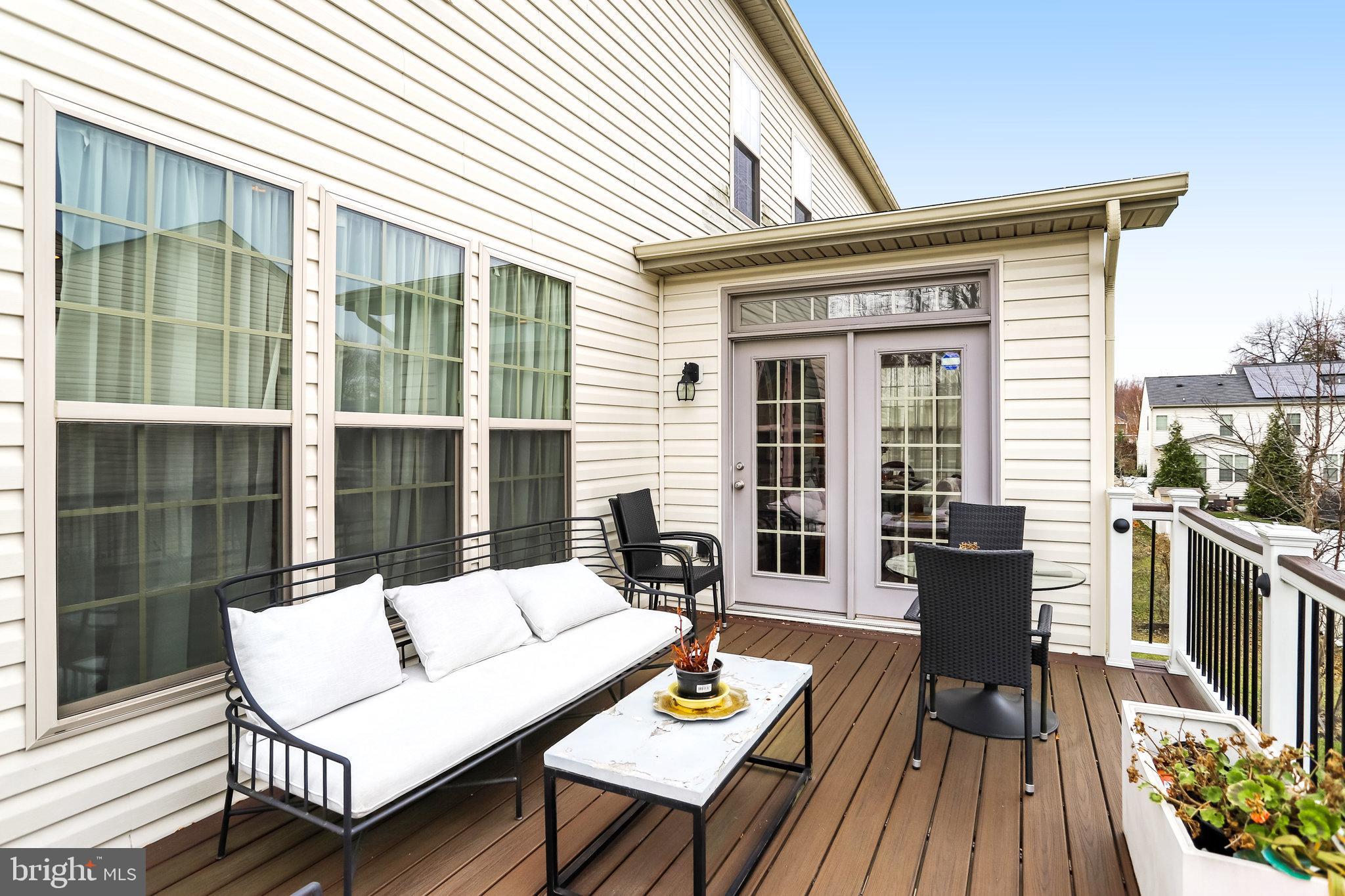 WOODMORE TOWNE CENTRE - Residential