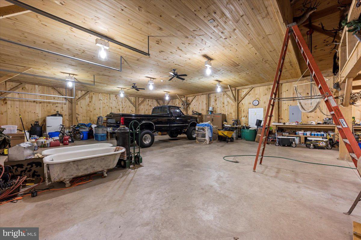 HICKORY RUN FOREST - Residential