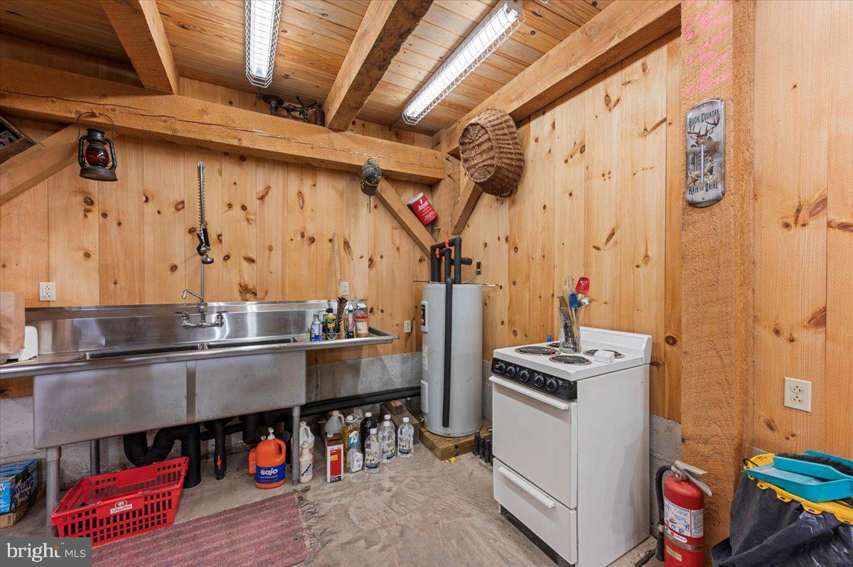 HICKORY RUN FOREST - Residential