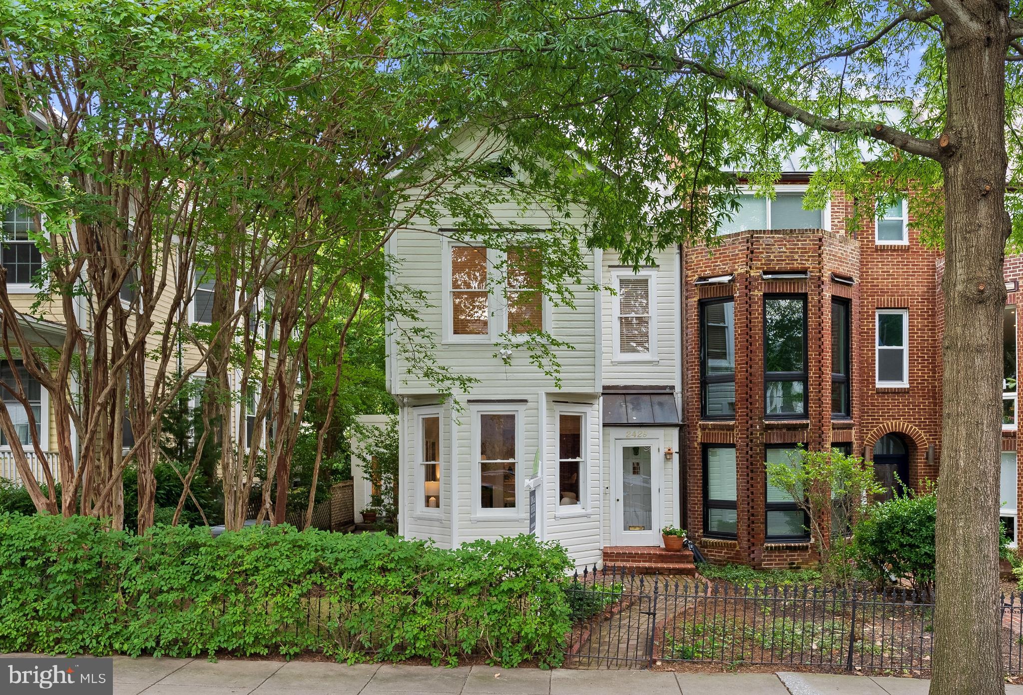 2429 TUNLAW ROAD NW