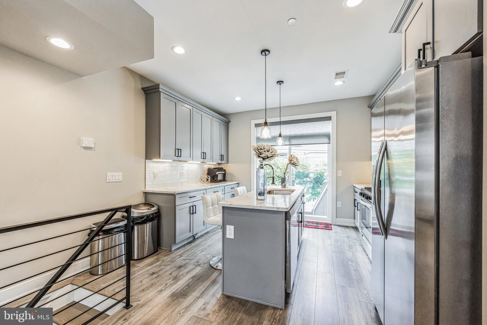 LOWER MOYAMENSING - Residential Lease