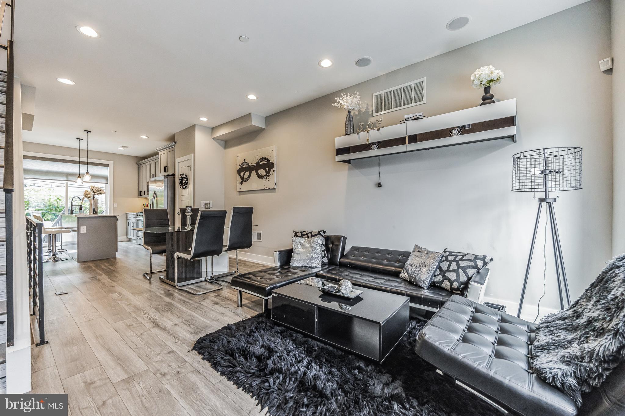 LOWER MOYAMENSING - Residential Lease