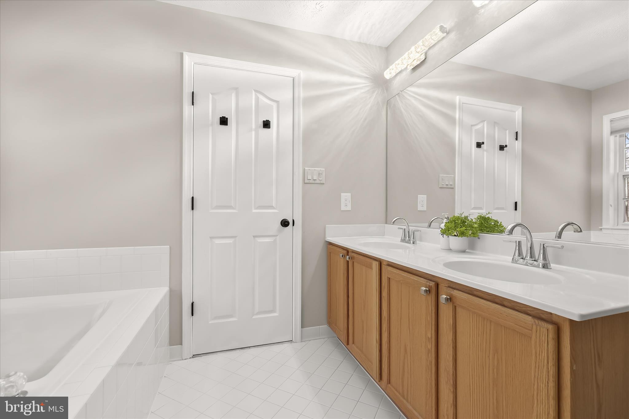 ARBOR WOODS - Residential