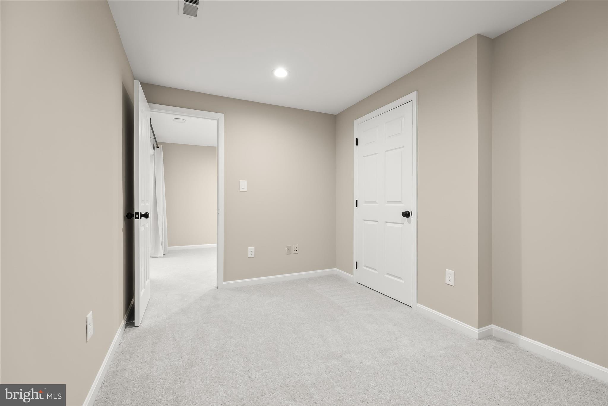 ARBOR WOODS - Residential