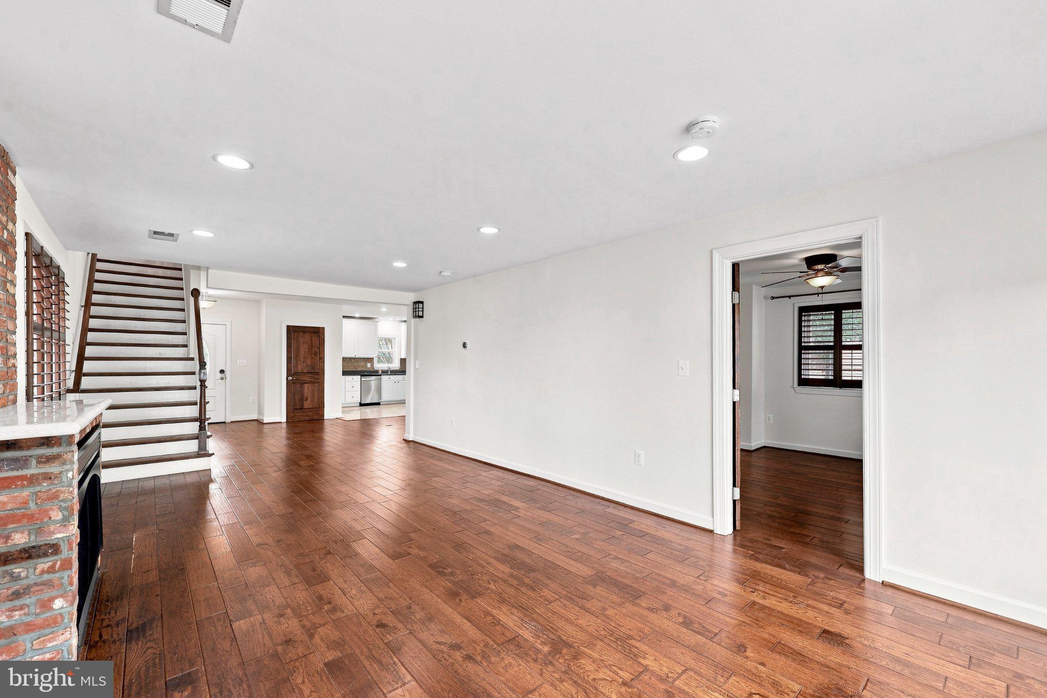 2001 6TH STREET S