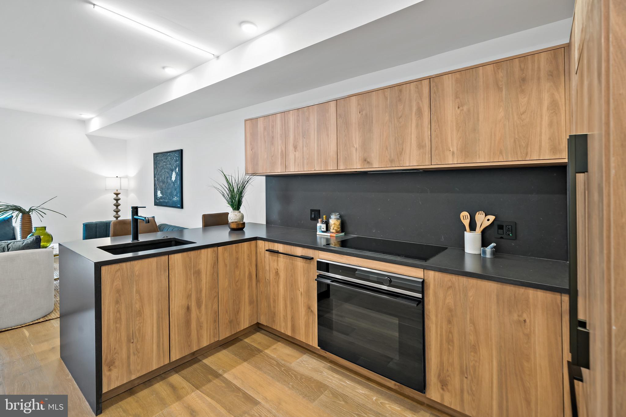 GRADUATE HOSPITAL - Residential