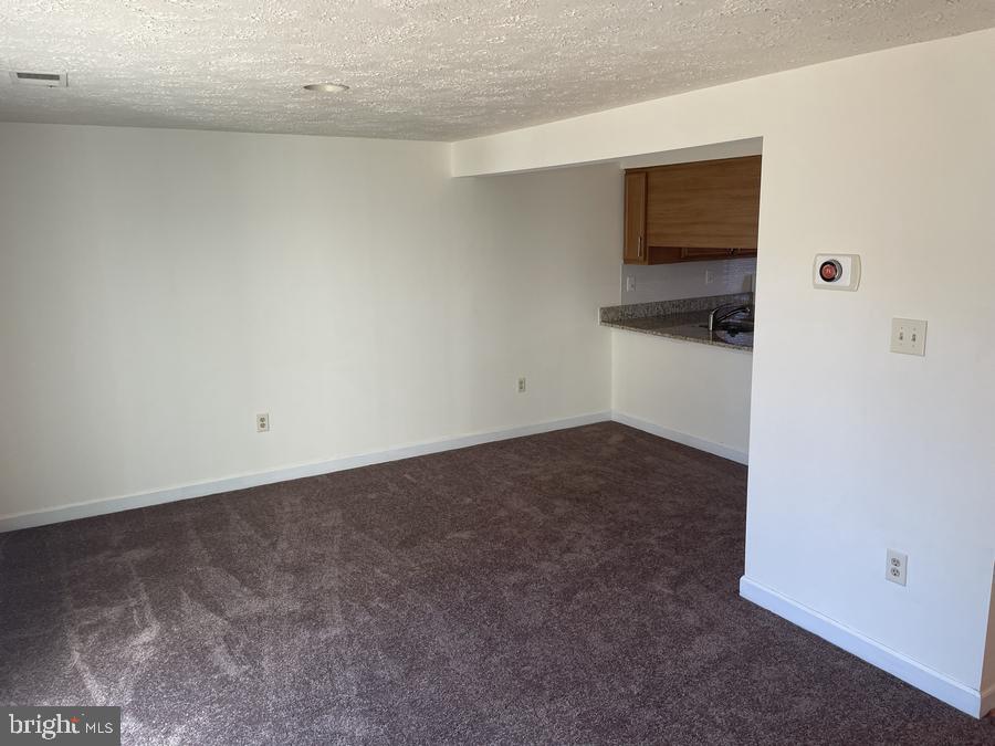 TANGLEWOOD TOWNHOMES - Residential