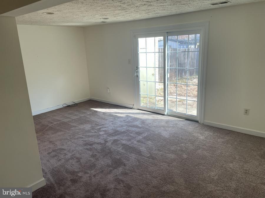 TANGLEWOOD TOWNHOMES - Residential