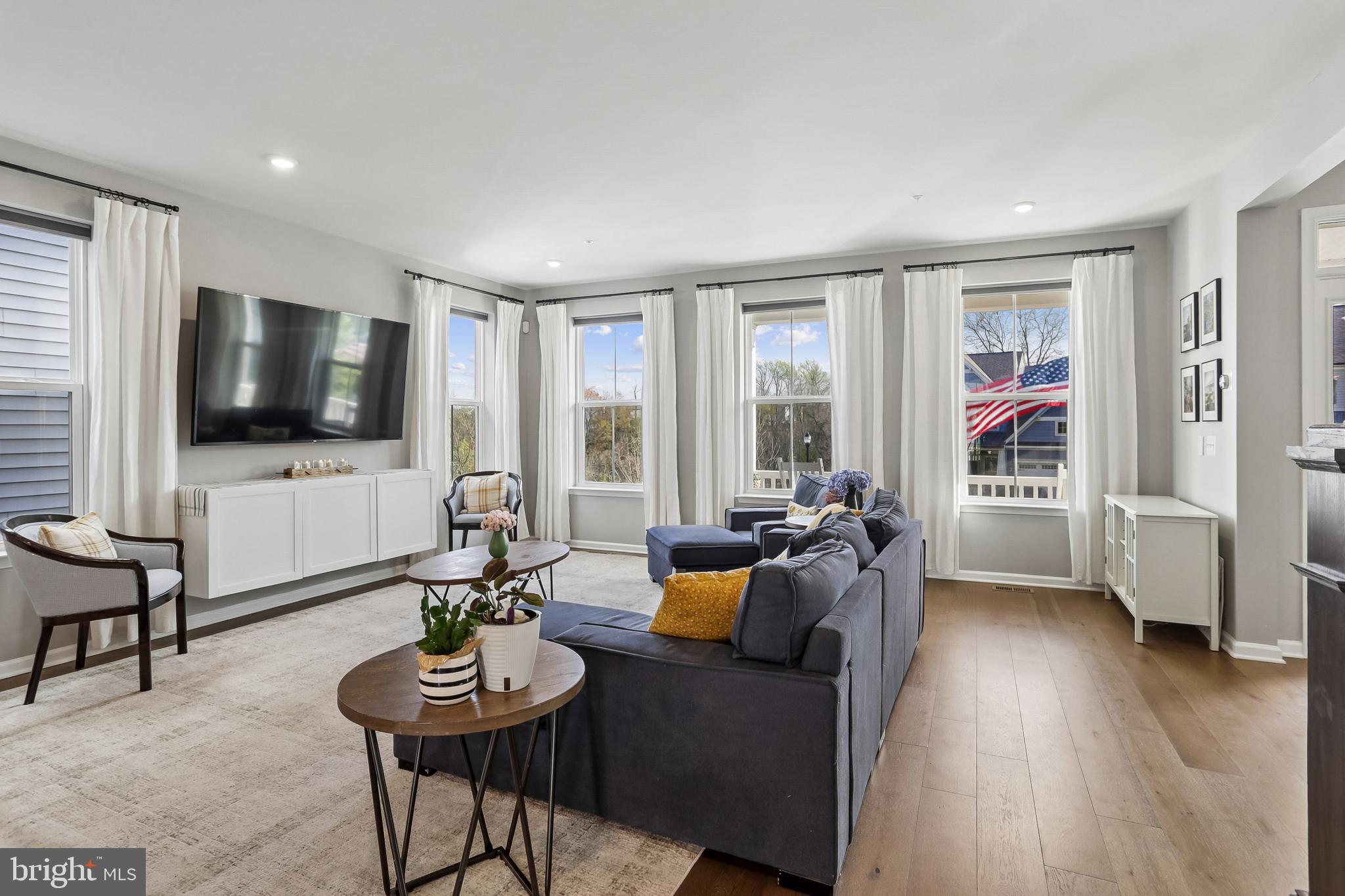 TUSCARORA CREEK - Residential