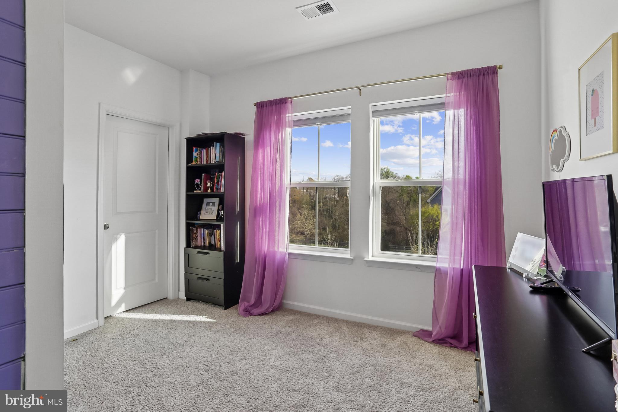 TUSCARORA CREEK - Residential