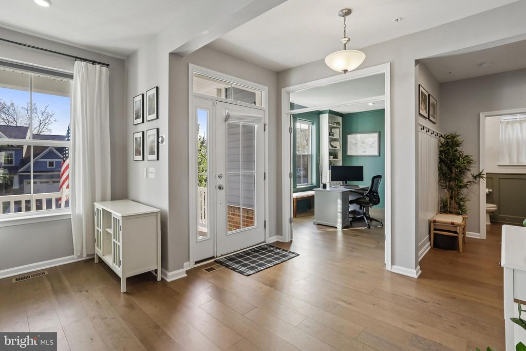 Photo of 1109 Saxton Drive, FREDERICK, MD 21702 (MLS # MDFR2079870)