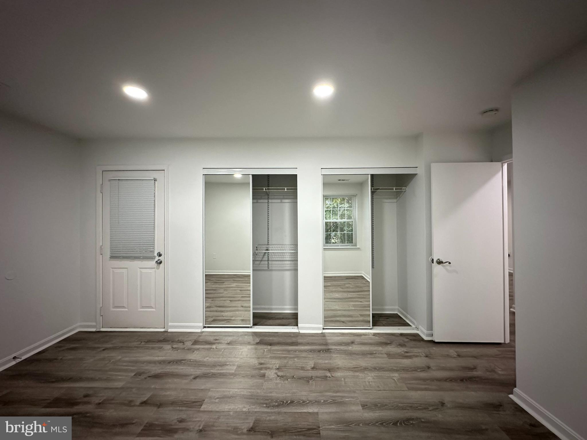 FLOWER HILL - Residential