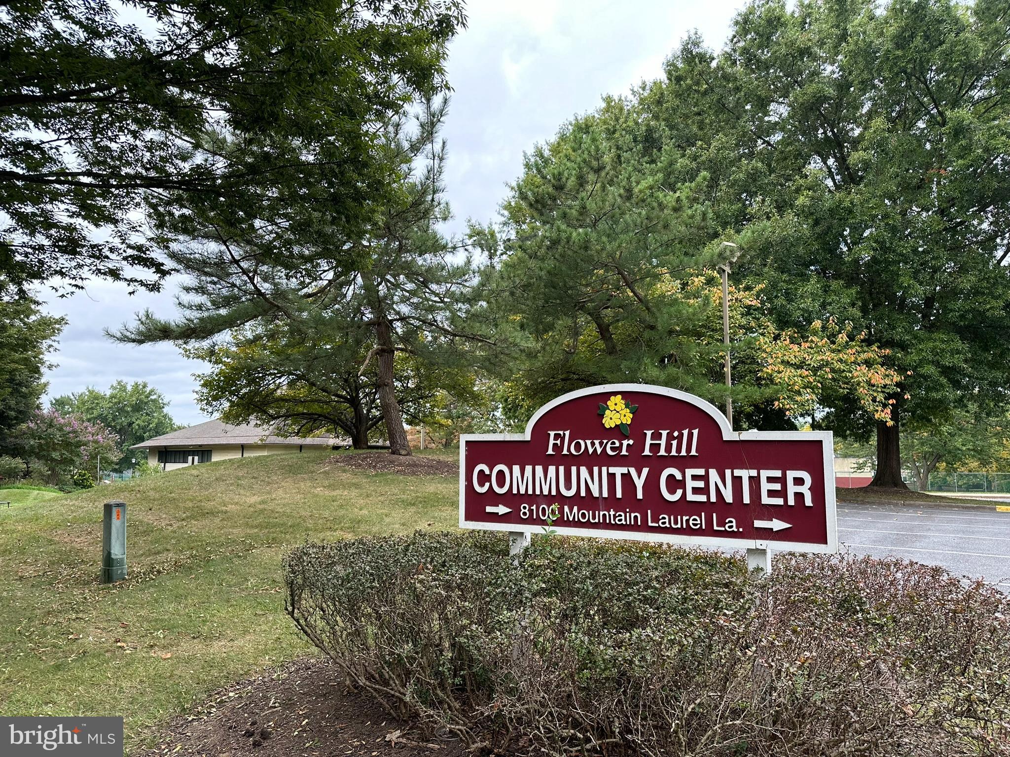 FLOWER HILL - Residential