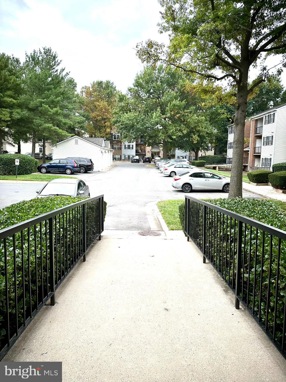 FLOWER HILL - Residential