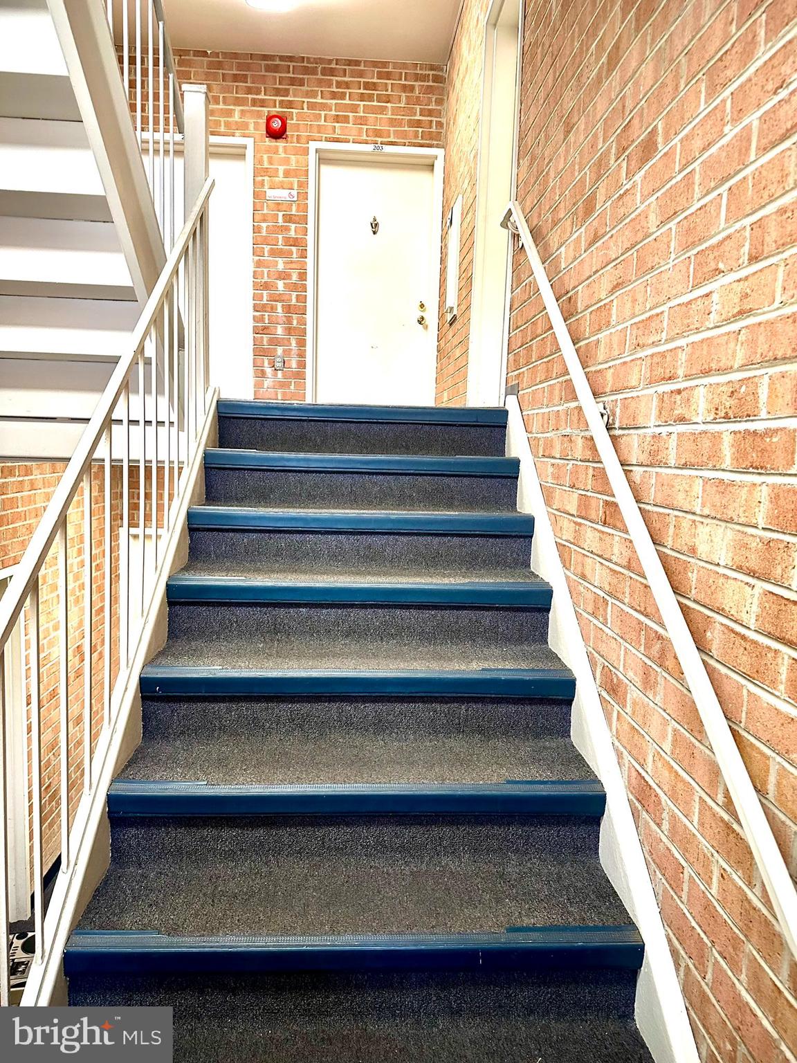 FLOWER HILL - Residential