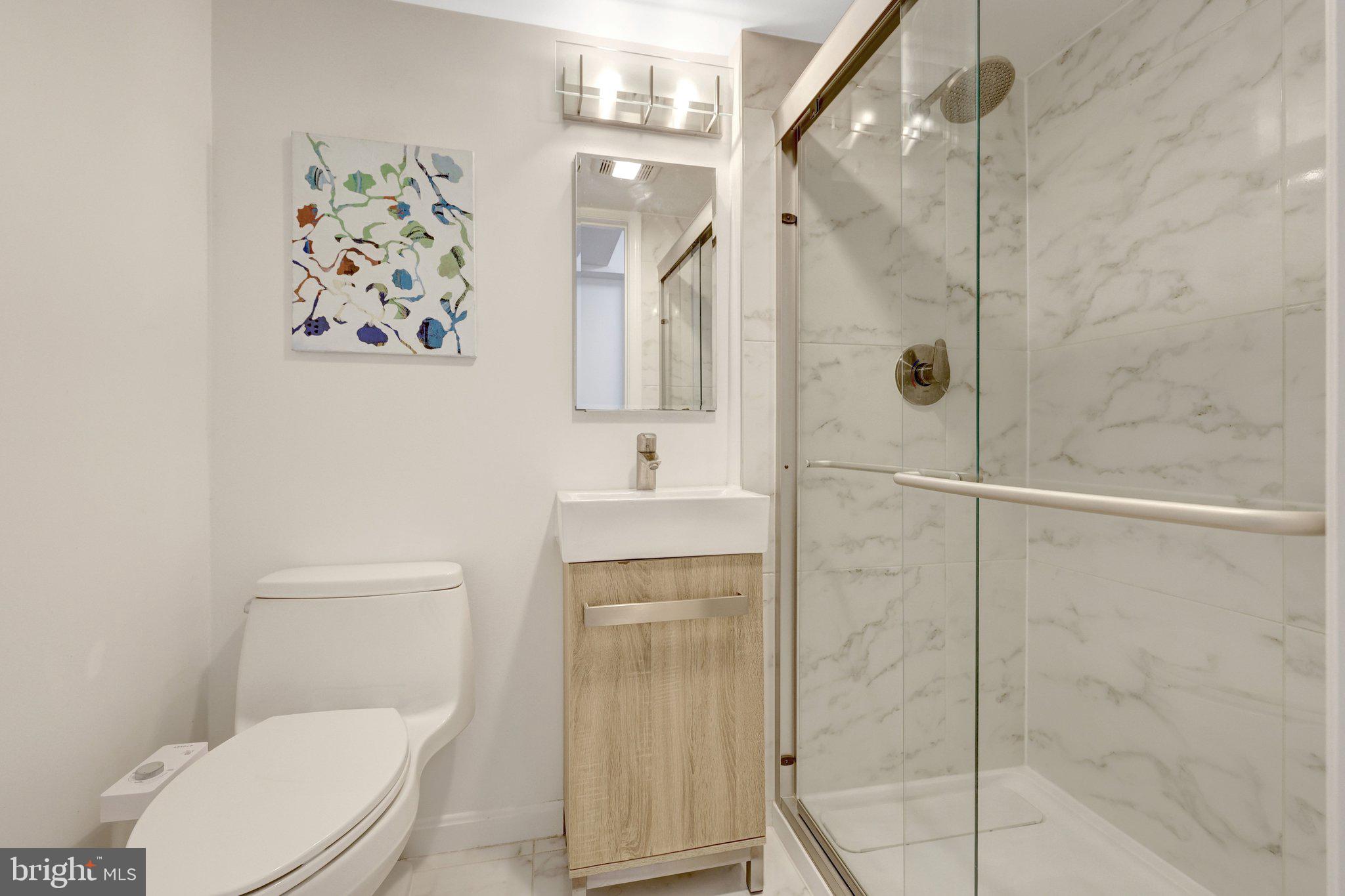 HOLLY KNOLL - Residential