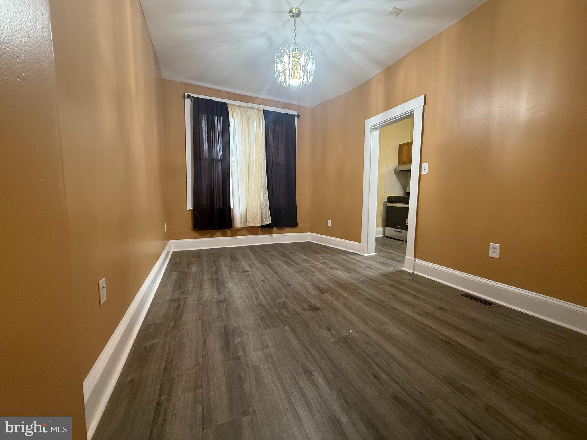 WARD 27 - Residential Lease