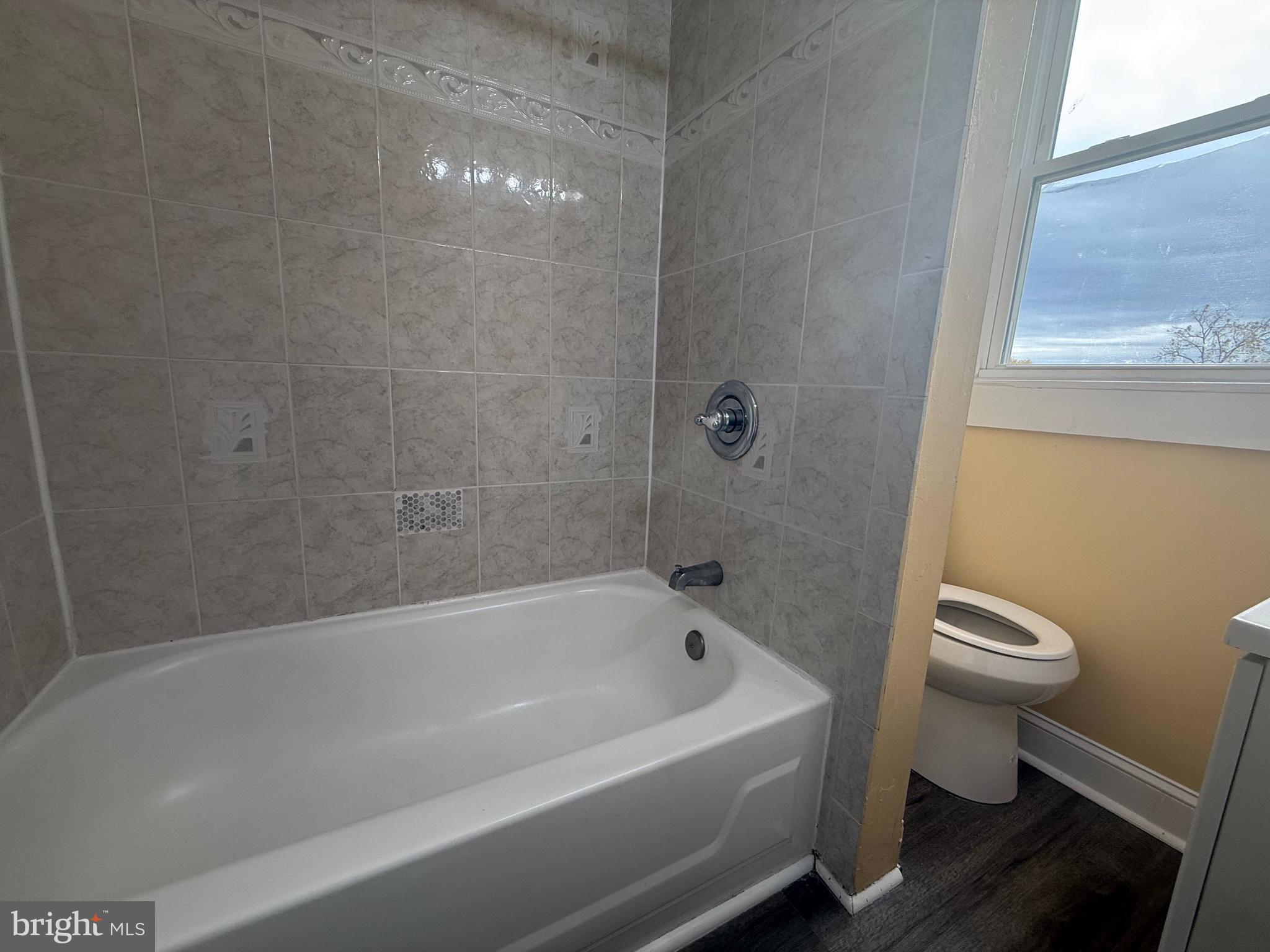 WARD 27 - Residential Lease