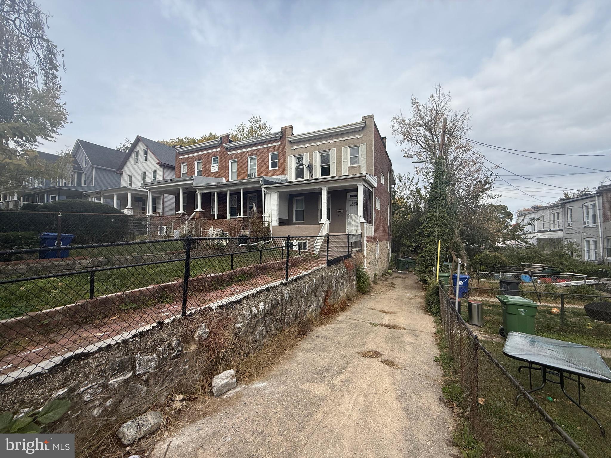 WARD 27 - Residential Lease