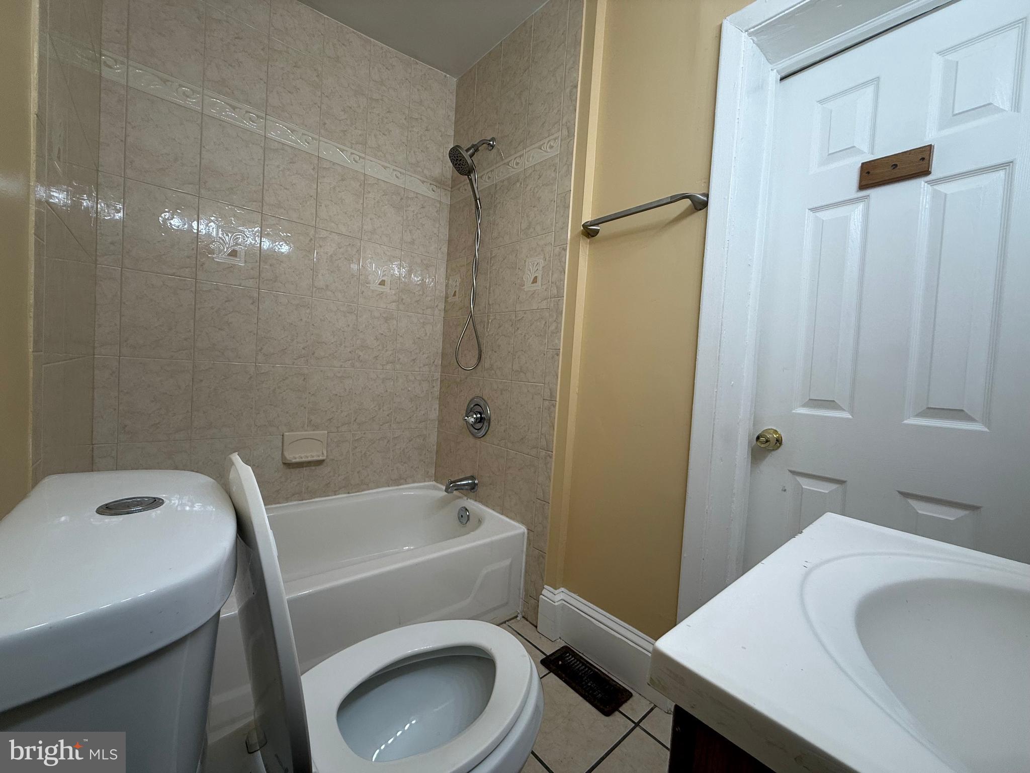 WARD 27 - Residential Lease