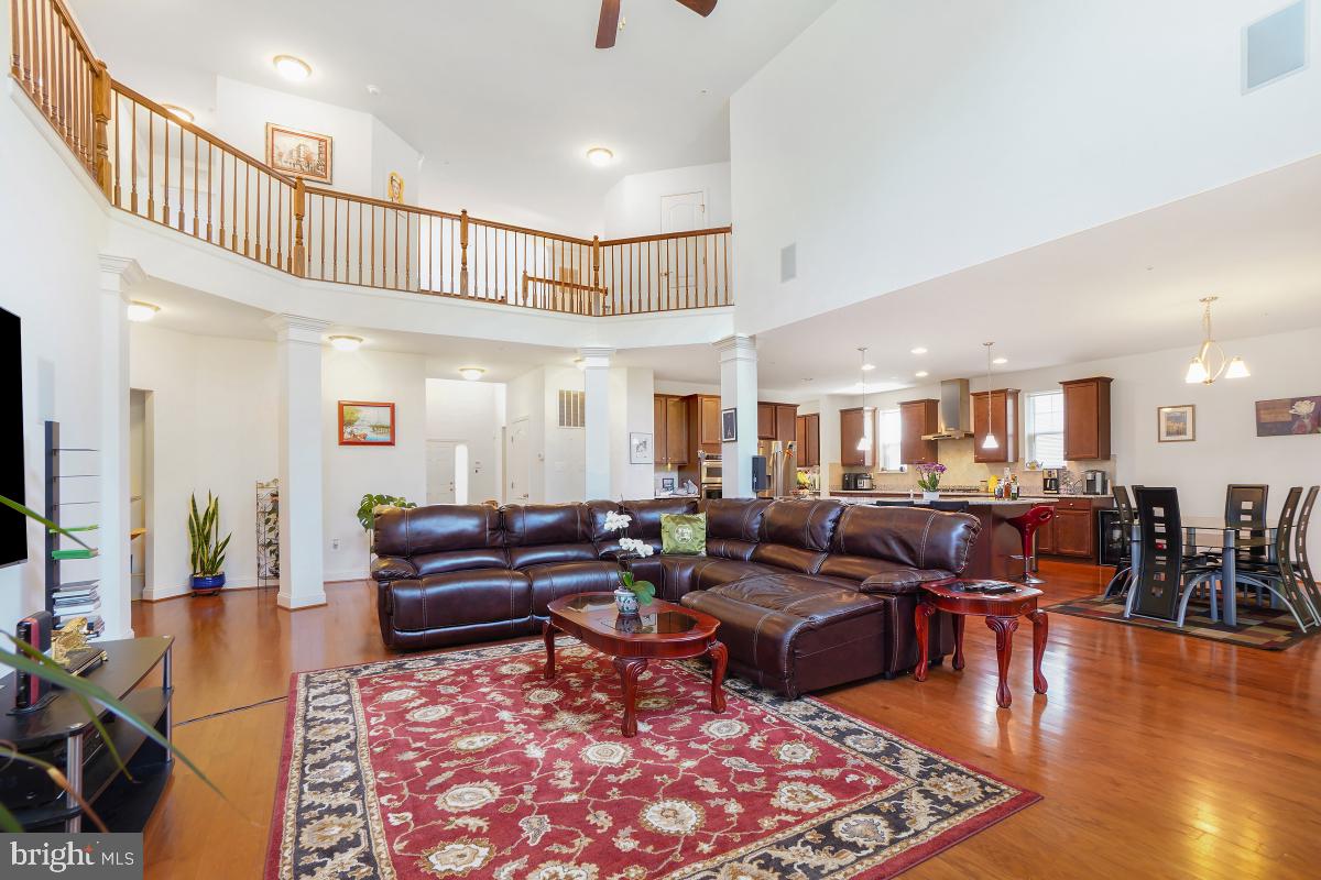 CENTENNIAL OVERLOOK - Residential Lease