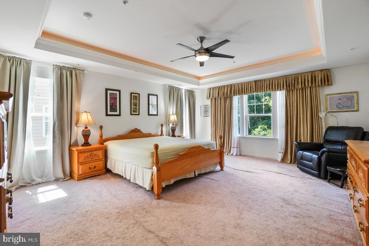 CENTENNIAL OVERLOOK - Residential Lease