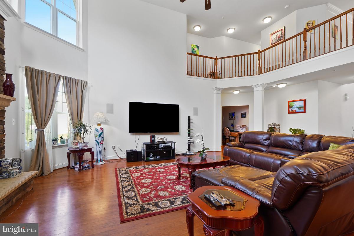 CENTENNIAL OVERLOOK - Residential Lease