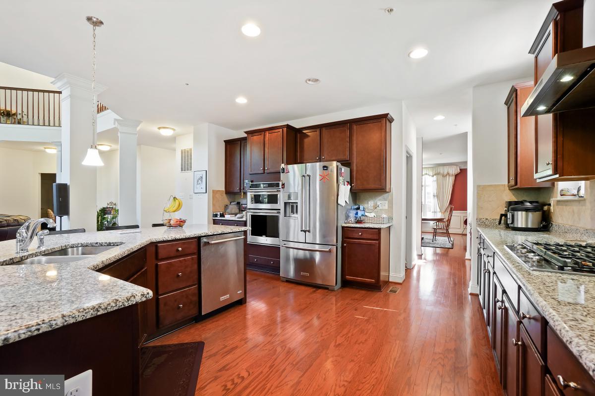 CENTENNIAL OVERLOOK - Residential Lease