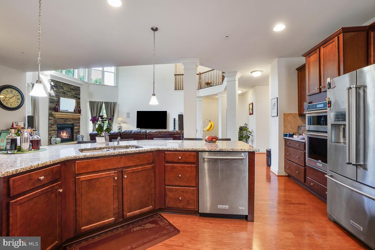 CENTENNIAL OVERLOOK - Residential Lease