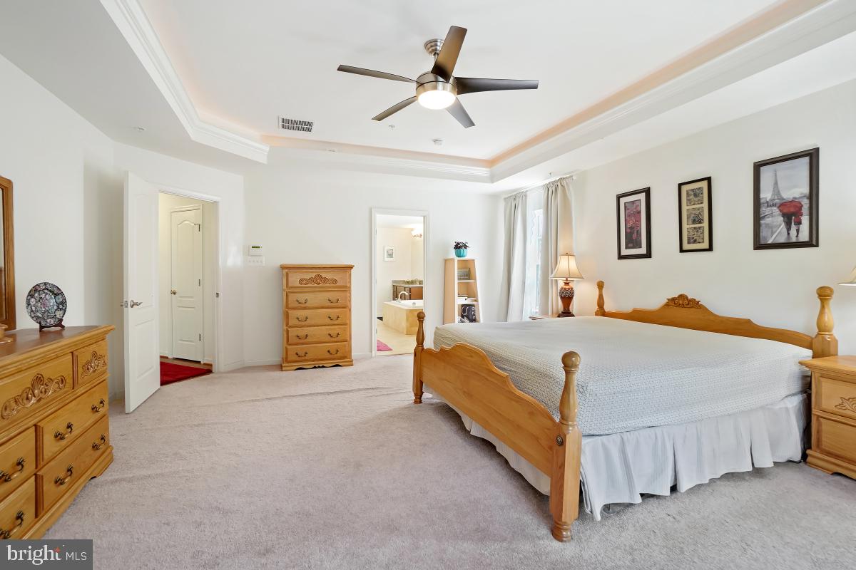 CENTENNIAL OVERLOOK - Residential Lease