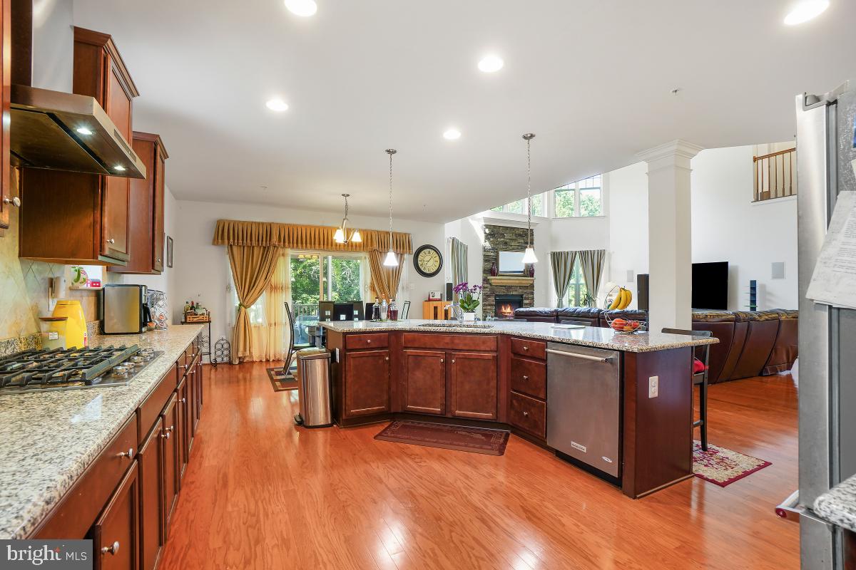 CENTENNIAL OVERLOOK - Residential Lease