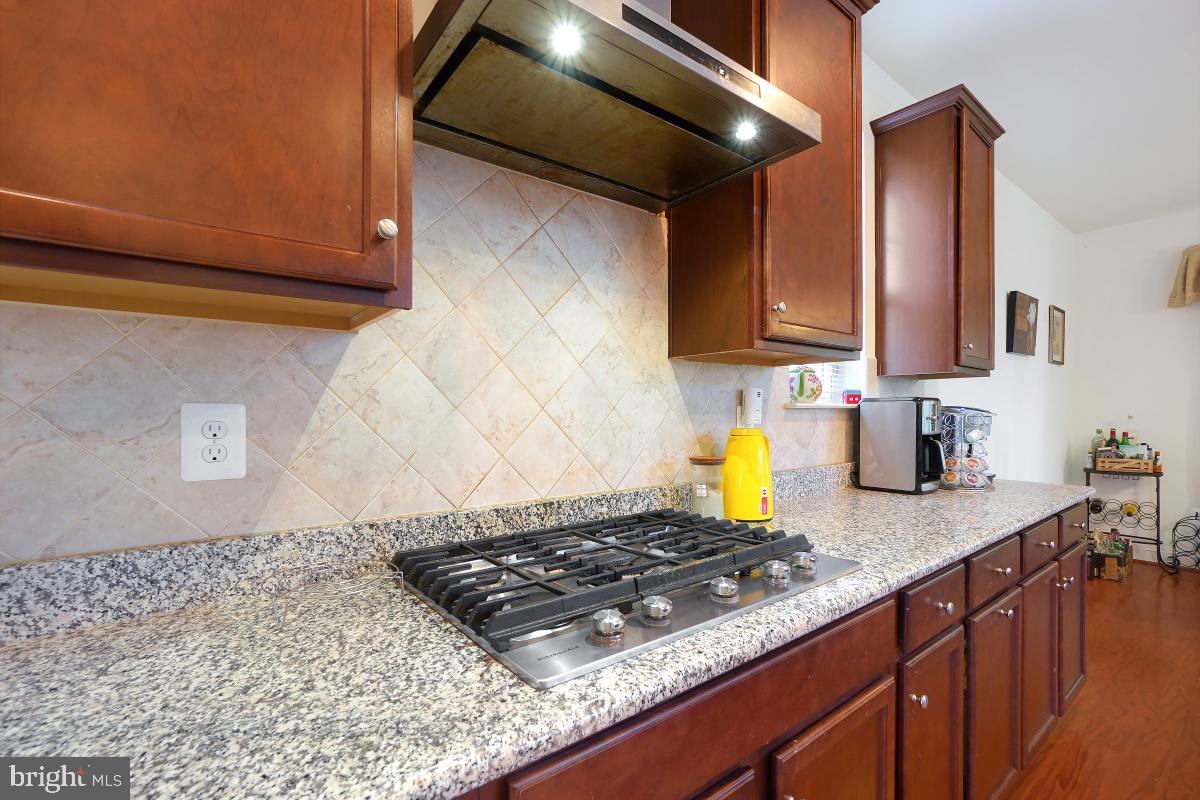 CENTENNIAL OVERLOOK - Residential Lease