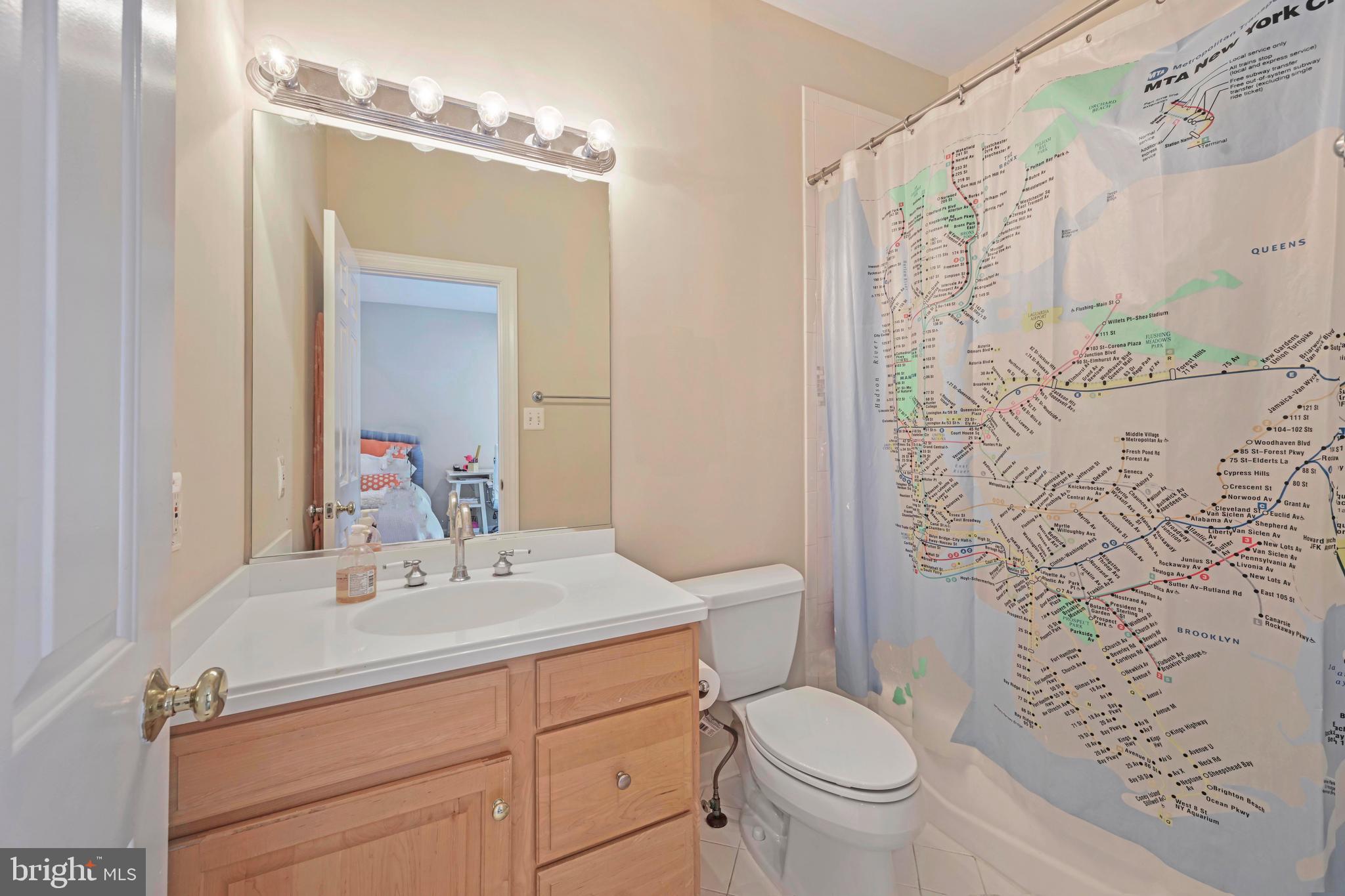 CHEVY CHASE COMMONS - Residential