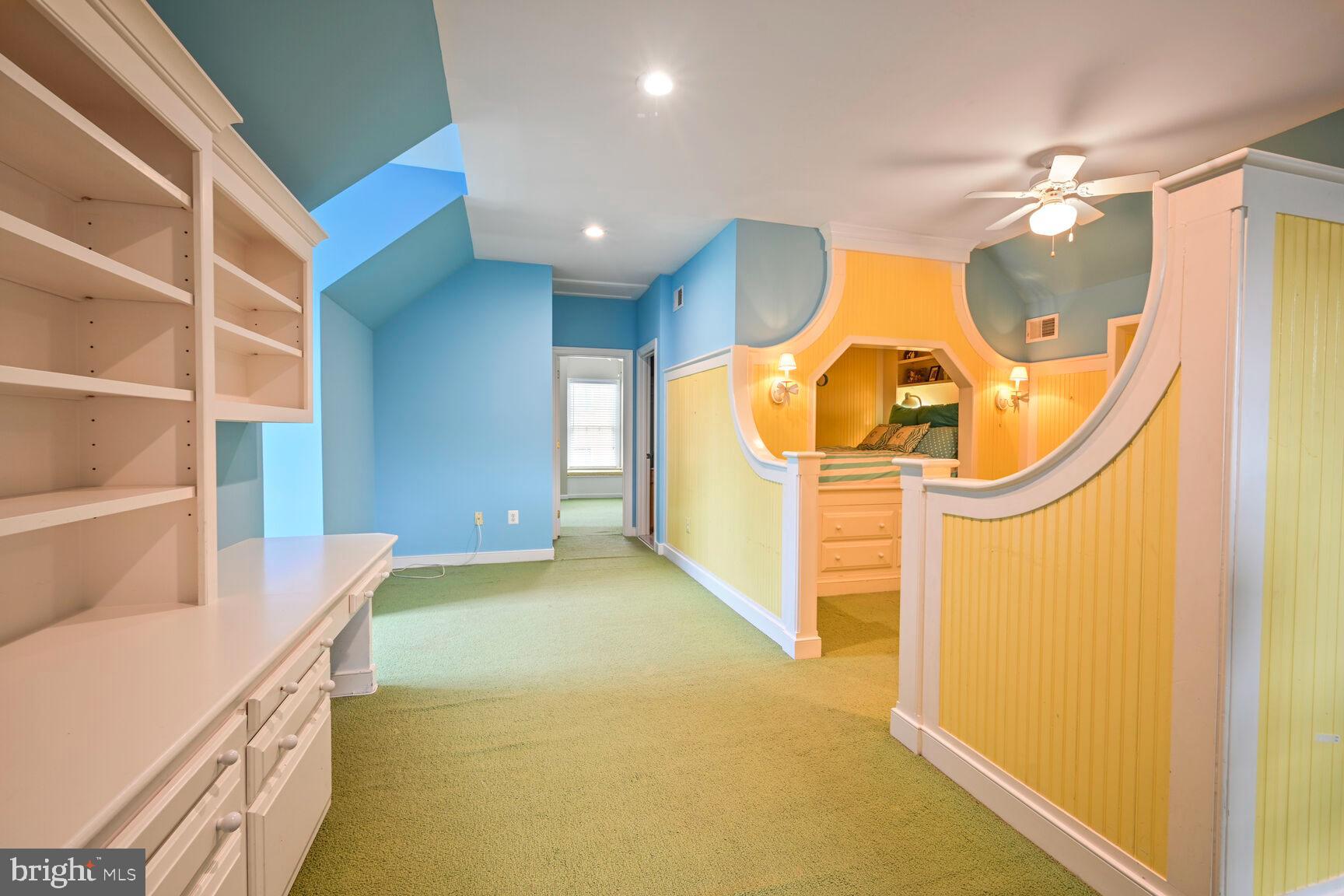 CHEVY CHASE COMMONS - Residential