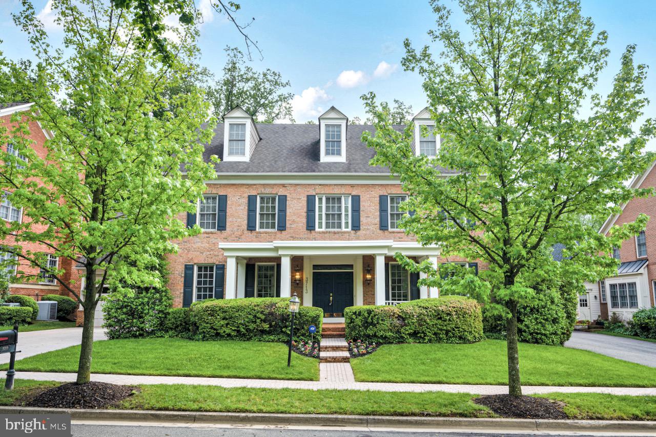 CHEVY CHASE COMMONS - Residential