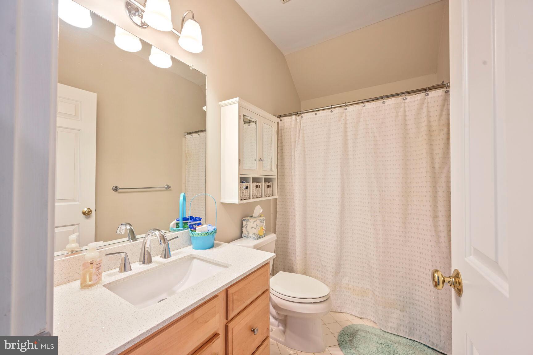 CHEVY CHASE COMMONS - Residential