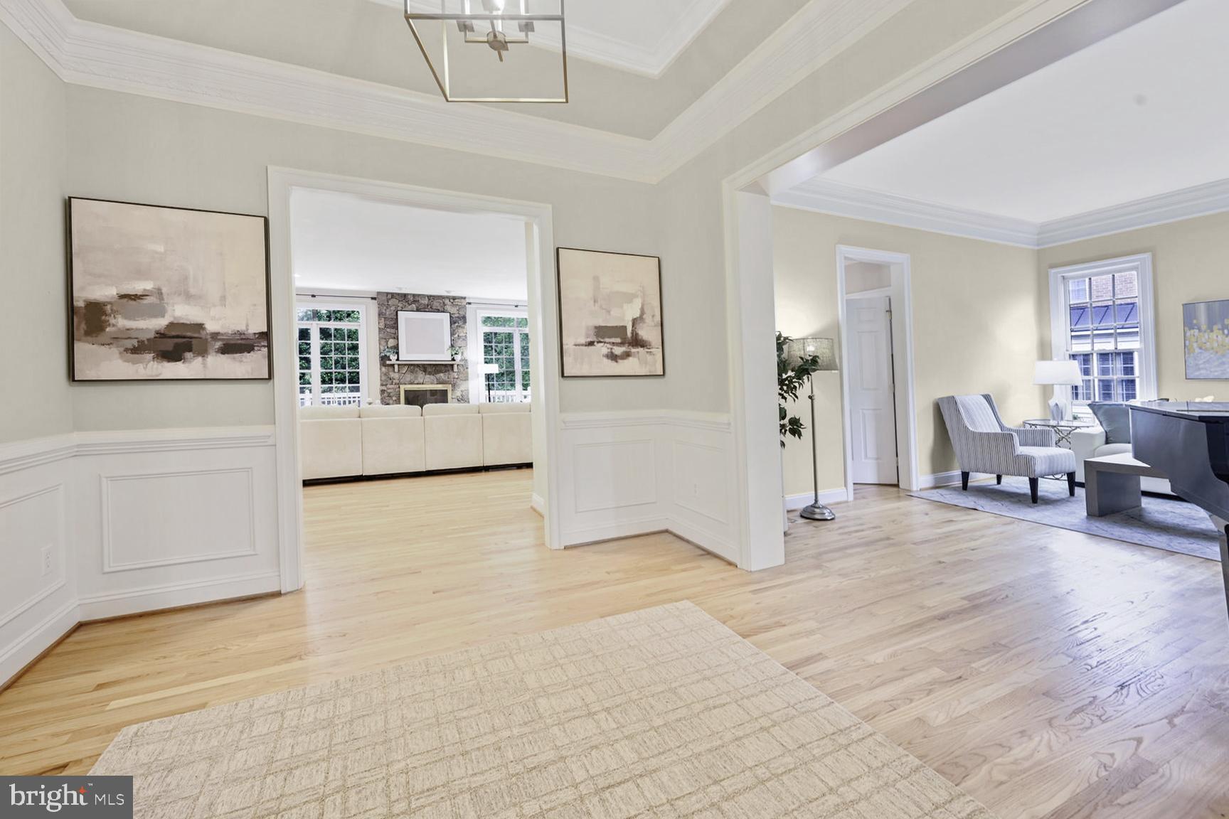 3713 VILLAGE PARK DRIVE