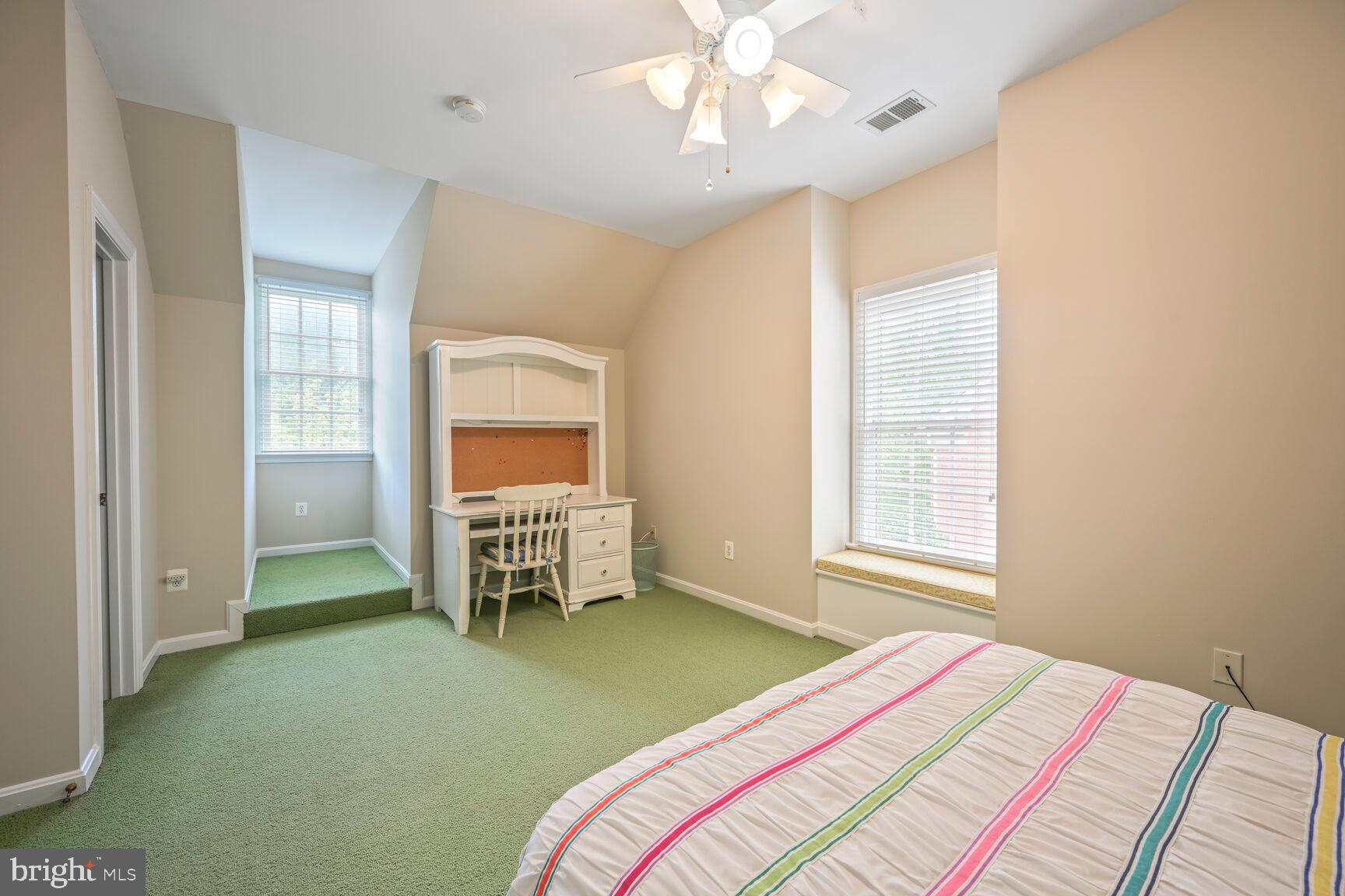 CHEVY CHASE COMMONS - Residential